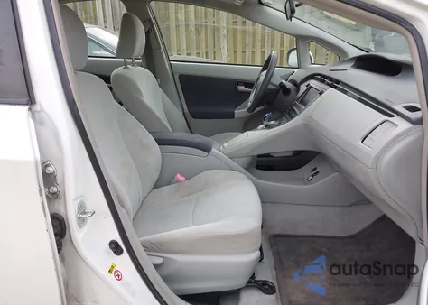 2011 Toyota Prius Three from USA, damaged, VIN JTDKN3DU5B0325979